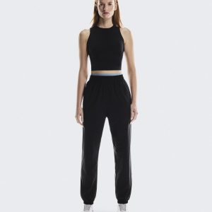 Women's Studio Crop Black